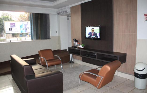 Hotel Express - Leva E Busca No Aeroporto Gratis 24 Horas Várzea Grande المظهر الخارجي الصورة